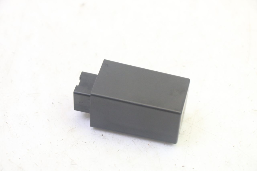 photo de FLASHER RELAY PIAGGIO XEVO - X EVO 125 (2007 - 2016) - Alternative perspective