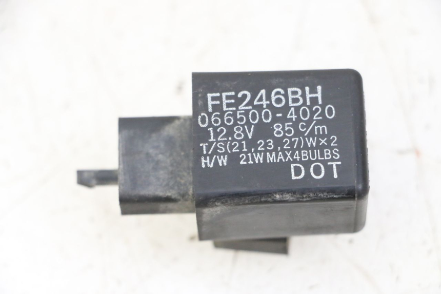 photo de TURN SIGNAL RELAY YAMAHA XJN DIVERSION 600 (2000 - 2003)