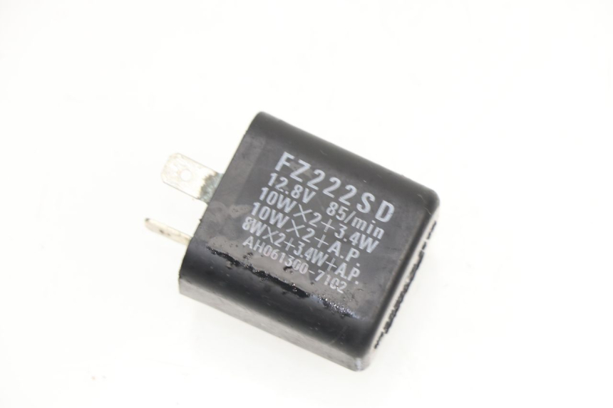 photo de TURN SIGNAL RELAY YAMAHA BW'S NAKED 50 (2008 - 2019)