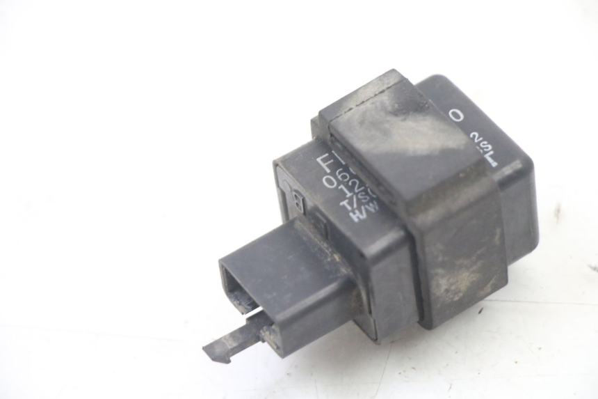 photo de FLASHER RELAY YAMAHA FZS FAZER 600 (2001 - 2003)