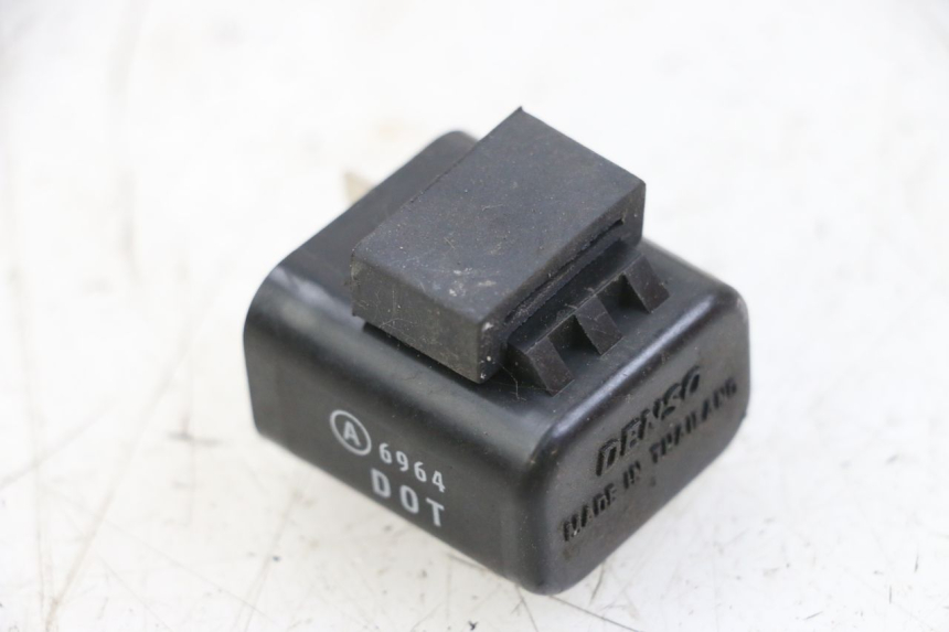 photo de FLASHER RELAY YAMAHA NEO'S 4T 50 (2008 - 2016)