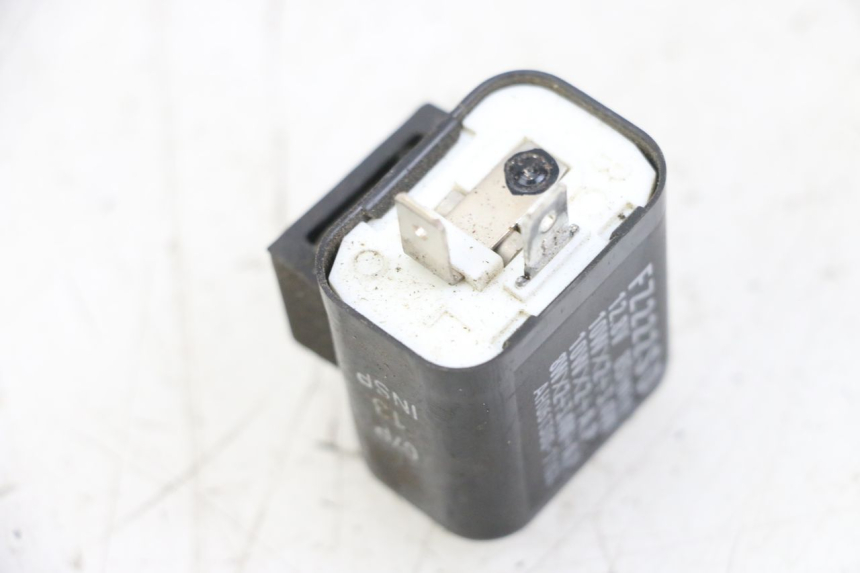 photo de FLASHER RELAY YAMAHA NEO'S 4T 50 (2008 - 2016)