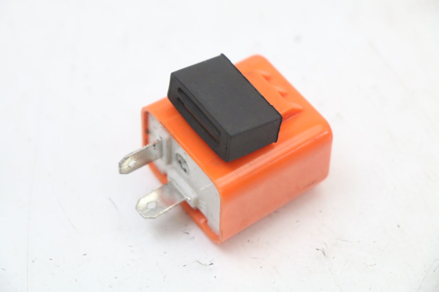 photo de TURN SIGNAL RELAY YAMAHA TDR DELTABOX 125 (1993 - 2003)