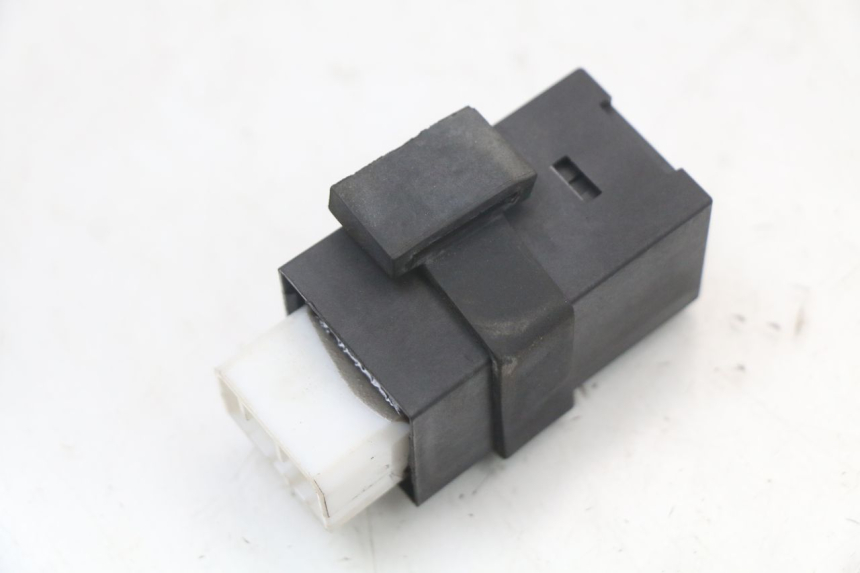 photo de FLASHER RELAY YAMAHA YP MAJESTY 125 (2002 - 2006)