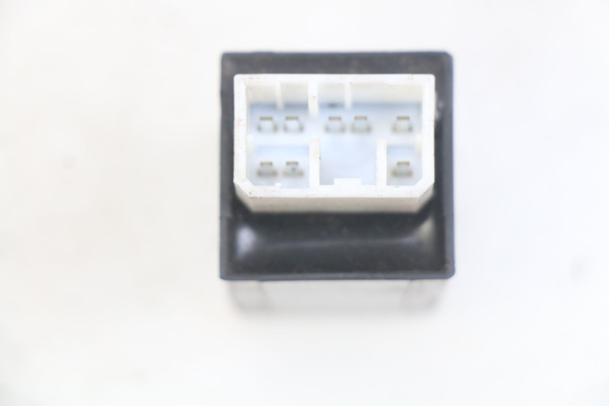 photo de FLASHER RELAY YAMAHA YP MAJESTY 125 (2007 - 2010)