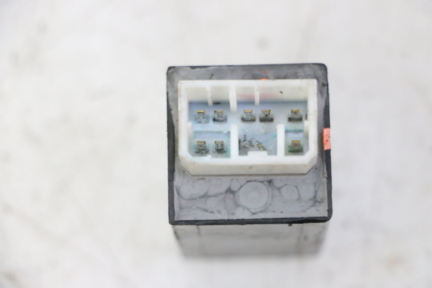 photo de FLASHER RELAY YAMAHA YP MAJESTY 125 (2002 - 2006)