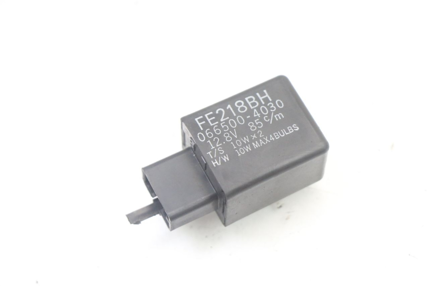 photo de TURN SIGNAL RELAY YAMAHA YP X-MAX XMAX 400 (2014 - 2017)