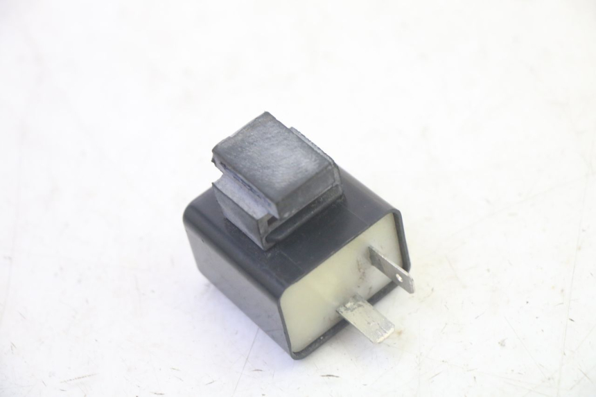 photo de FLASHER RELAY PIAGGIO ZIP 4T 50 (2018 - 2020) - Alternative perspective