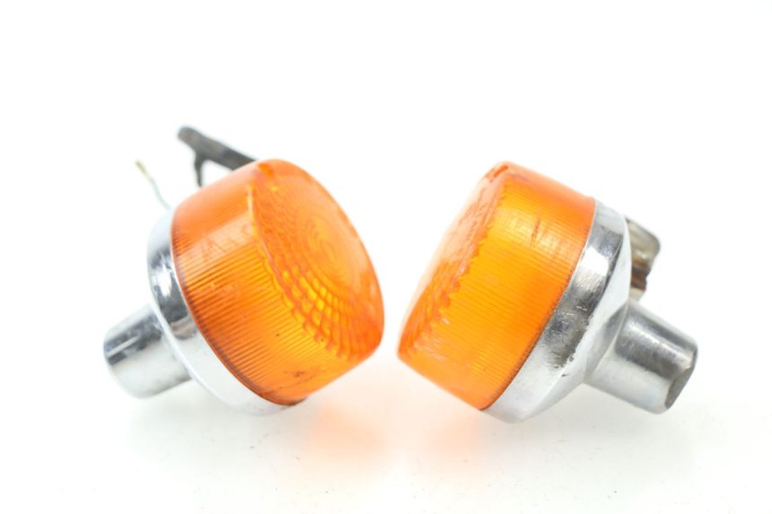 photo de REAR TURN SIGNAL HONDA CG 125 (1996 - 1998) - Additional view of the item