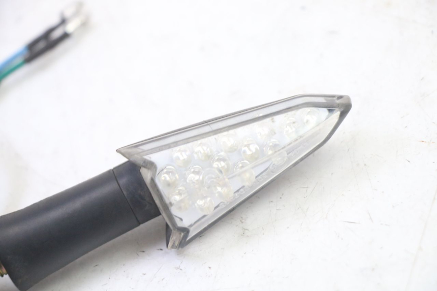 photo de REAR RIGHT TURN SIGNAL ORCAL CAVARO 4T 50 (2019 - 2023)