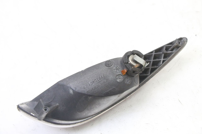 photo de REAR RIGHT TURN SIGNAL PEUGEOT ELYSEO 125 (1999 - 2004)
