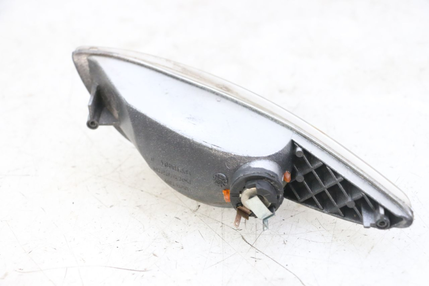 photo de REAR RIGHT TURN SIGNAL PEUGEOT ELYSTAR 125 (2002 - 2007)