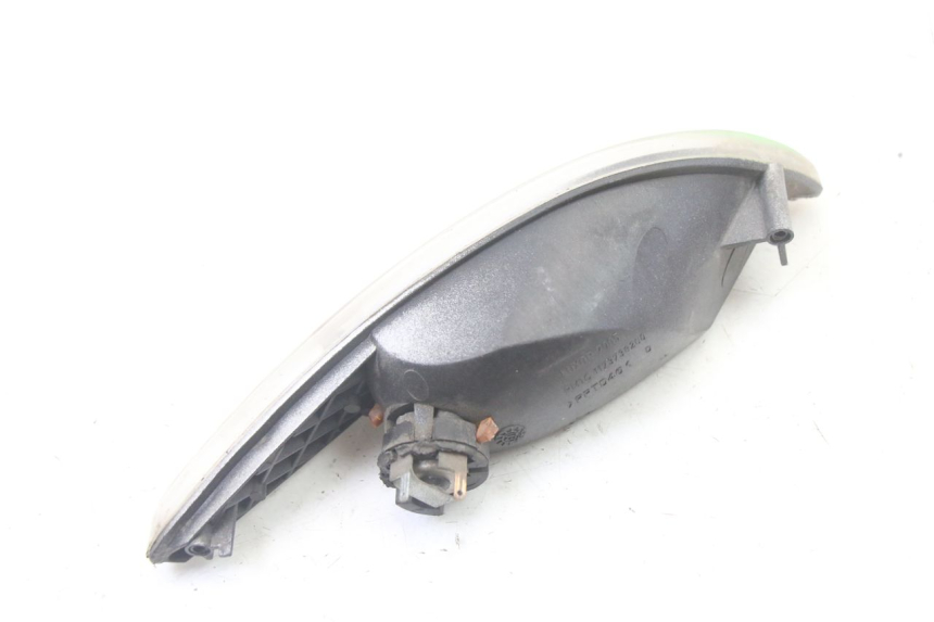 photo de REAR RIGHT TURN SIGNAL PEUGEOT ELYSTAR 50 (2002 - 2014)
