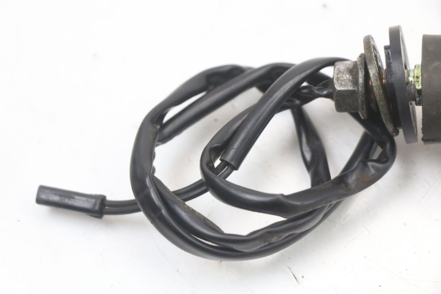 photo de REAR RIGHT TURN SIGNAL SUZUKI GZ MARAUDER 125 (1998 - 2004)