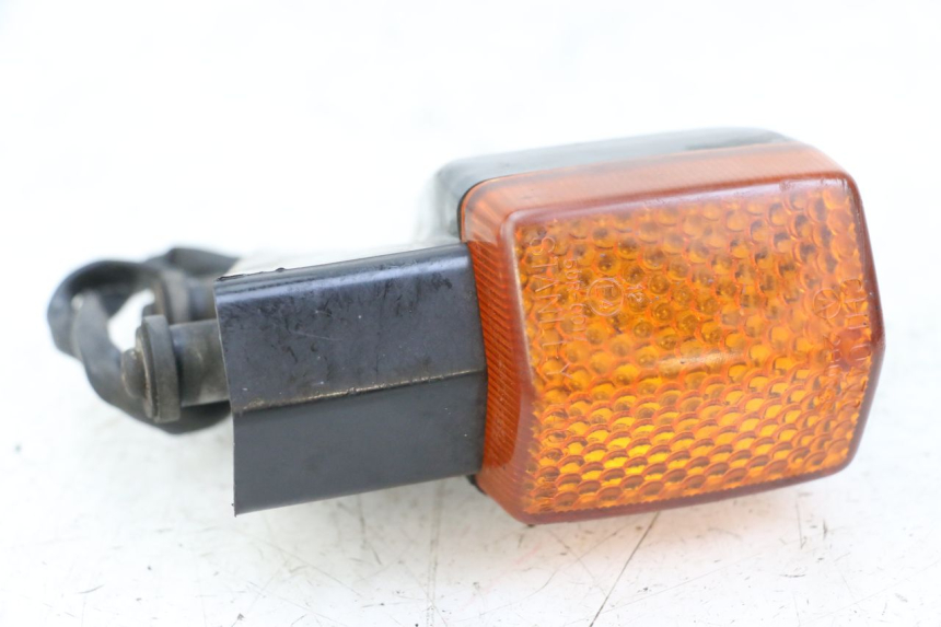 photo de REAR RIGHT TURN SIGNAL HONDA CBR F 1000 (1993 - 1996)