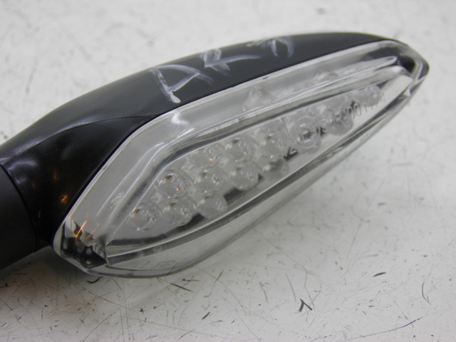 photo de REAR RIGHT TURN SIGNAL KYMCO QUANNON NAKED 125 (2010)