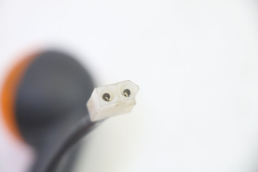 photo de RIGHT REAR TURN SIGNAL PEUGEOT LUDIX 50 (2005 - 2007) - Technical close-up