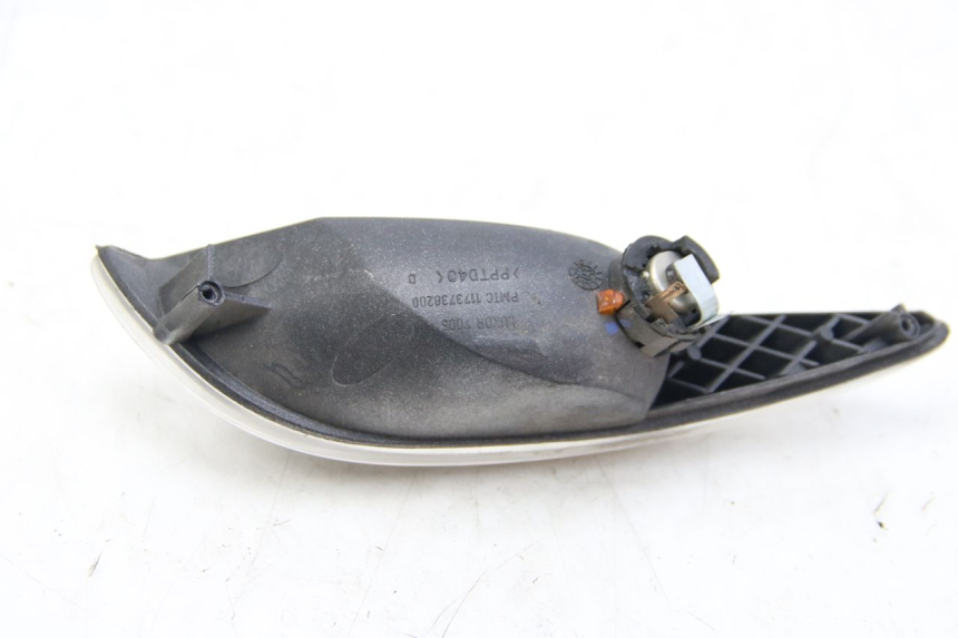 photo de REAR RIGHT TURN SIGNAL PEUGEOT ELYSTAR 50 (2002 - 2014)