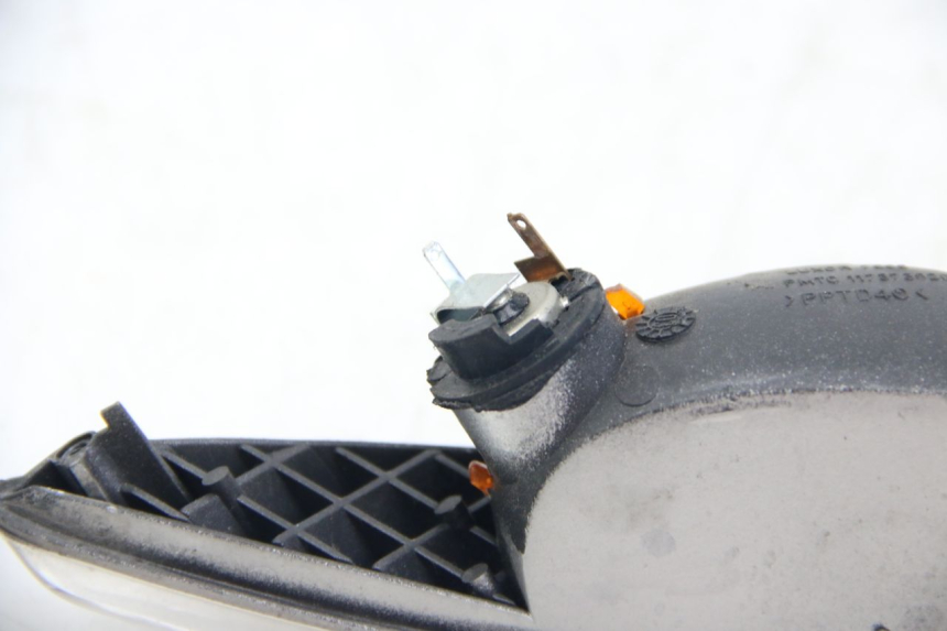 photo de REAR RIGHT TURN SIGNAL PEUGEOT ELYSTAR 50 (2002 - 2014)