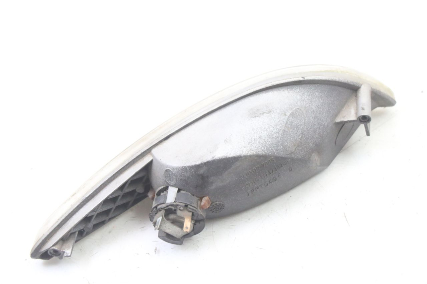 photo de REAR RIGHT TURN SIGNAL PEUGEOT ELYSTAR 50 (2002 - 2014)
