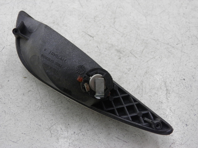 photo de REAR RIGHT TURN SIGNAL PEUGEOT ELYSTAR 50 (2002 - 2014)