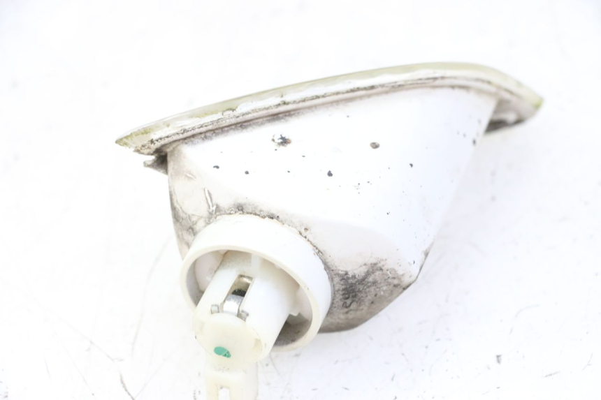 photo de REAR RIGHT TURN SIGNAL PIAGGIO VESPA GRANTURISMO 200 (2004 - 2005)