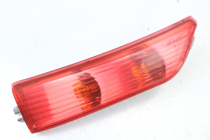 photo de RIGHT REAR TURN SIGNAL PIAGGIO X8 125 (2004 - 2007)