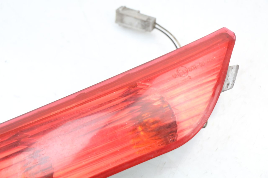 photo de RIGHT REAR TURN SIGNAL PIAGGIO X8 125 (2004 - 2007)