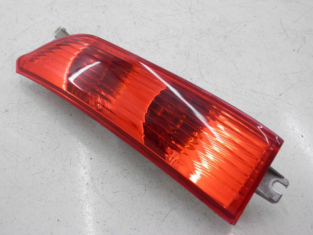 photo de REAR RIGHT TURN SIGNAL PIAGGIO XEVO 400 (2007)