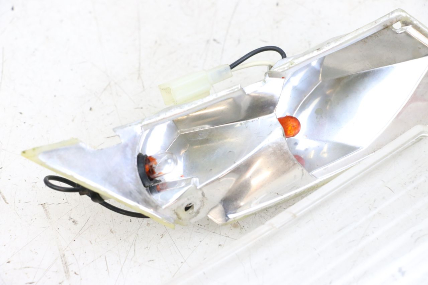 photo de RIGHT REAR TURN SIGNAL PIAGGIO ZIP 2T 50 (2009 - 2019)