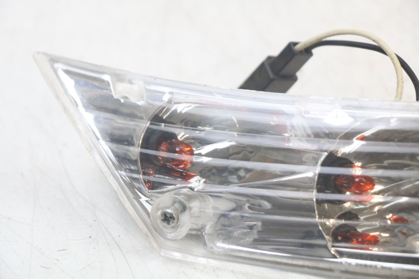 photo de RIGHT REAR TURN SIGNAL PIAGGIO ZIP 2T 50 (2009 - 2019)