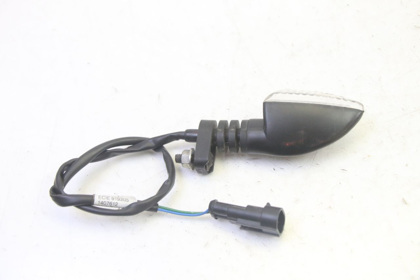photo de REAR RIGHT TURN SIGNAL LIGIER PULSE 3 1 (2014 - 2020) - Alternative perspective