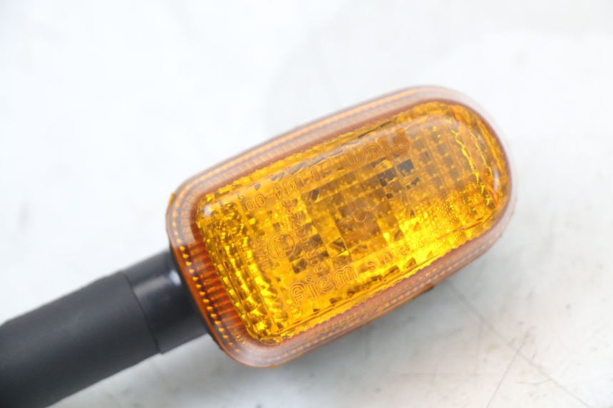 photo de REAR RIGHT TURN SIGNAL ROYAL ENFIELD SCRAM 411 (2022 - 2024)