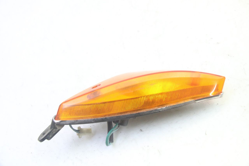 photo de REAR RIGHT TURN SIGNAL DAELIM S1 125 (2007 - 2016) - Zoom on usage condition