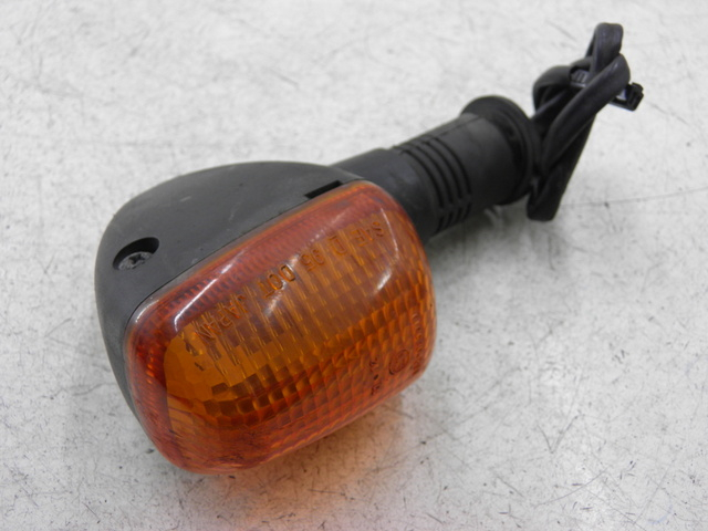 photo de REAR RIGHT TURN SIGNAL SUZUKI GS GSE 500 (2001 - 2003)