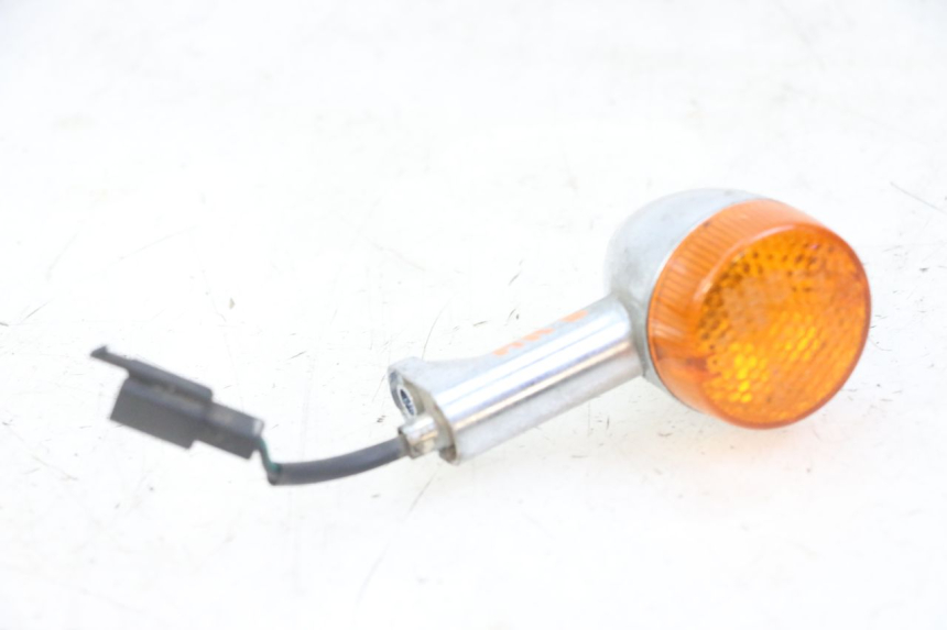 photo de REAR RIGHT TURN SIGNAL YAMAHA WHY 50 (1998 - 2000)
