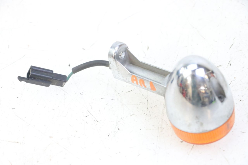 photo de REAR RIGHT TURN SIGNAL YAMAHA WHY 50 (1998 - 2000)