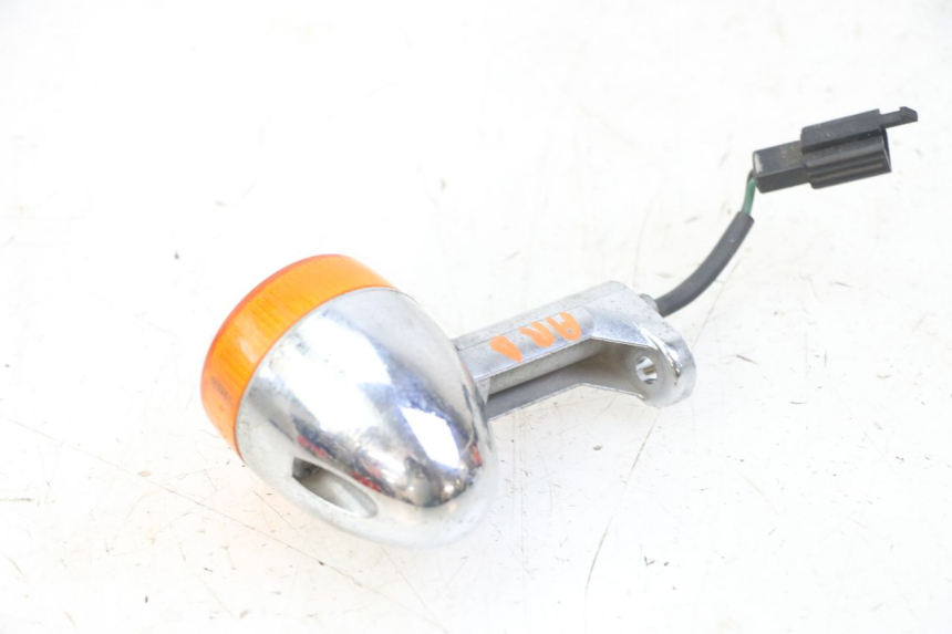 photo de REAR RIGHT TURN SIGNAL YAMAHA WHY 50 (1998 - 2000)