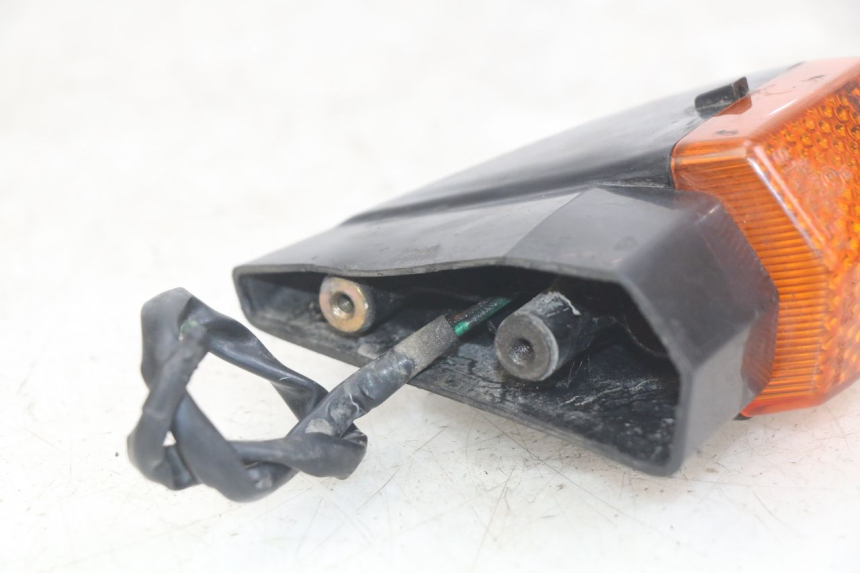 photo de LEFT REAR TURN SIGNAL HONDA CBR F SC25 1000 (1989 - 1992)