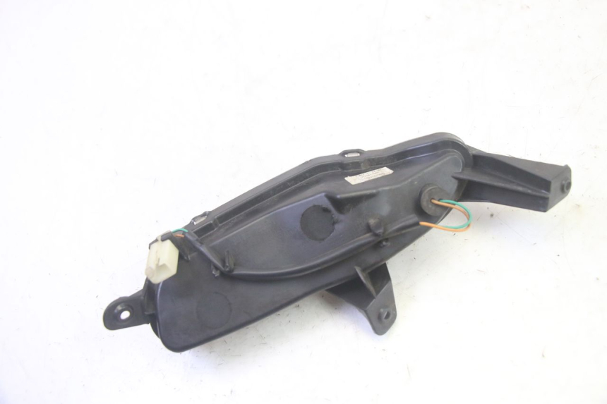 photo de LEFT REAR TURN SIGNAL PEUGEOT DJANGO 4T 50 (2014 - 2019) - Alternative perspective