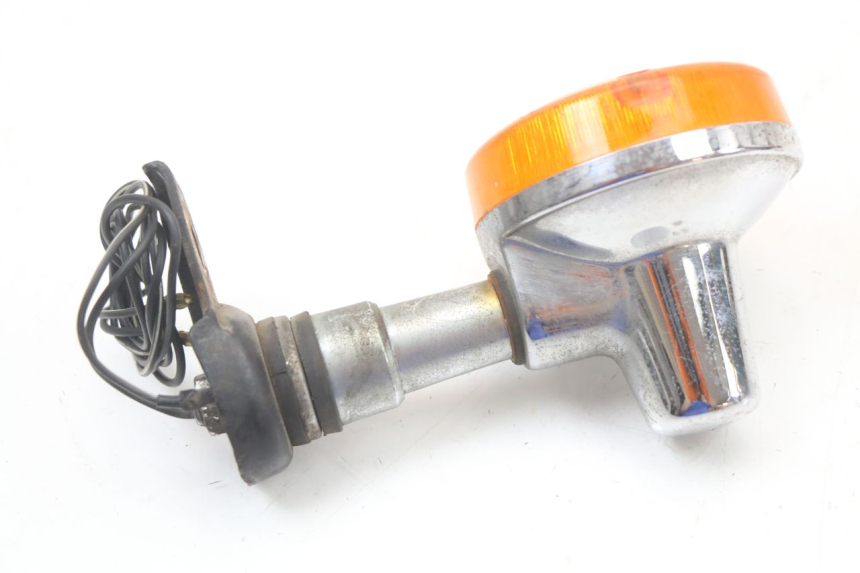 photo de REAR LEFT TURN SIGNAL SUZUKI GN 125 (1997 - 2000)
