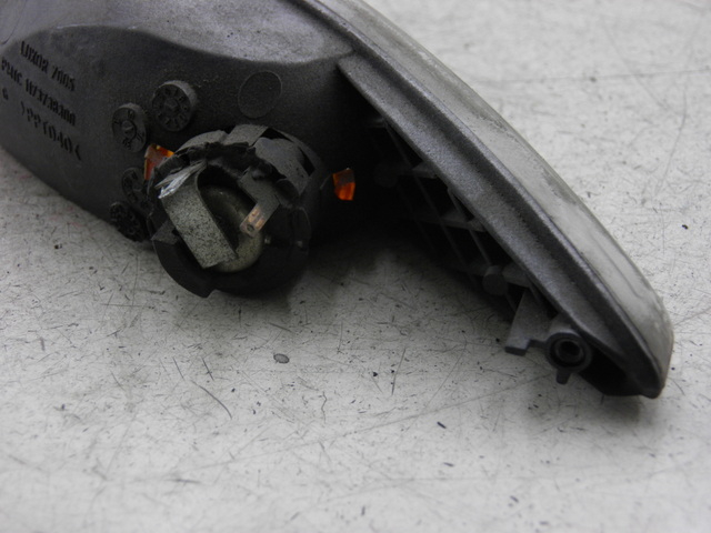 photo de REAR LEFT TURN SIGNAL PEUGEOT ELYSEO 125 (1999 - 2004)