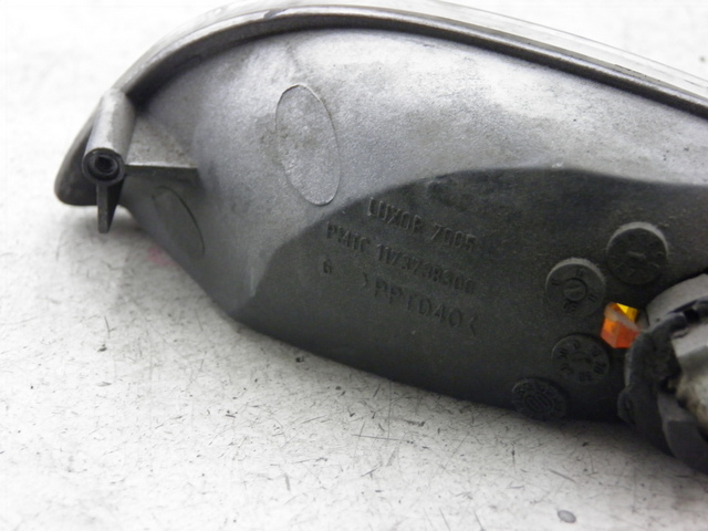 photo de REAR LEFT TURN SIGNAL PEUGEOT ELYSEO 125 (1999 - 2004)
