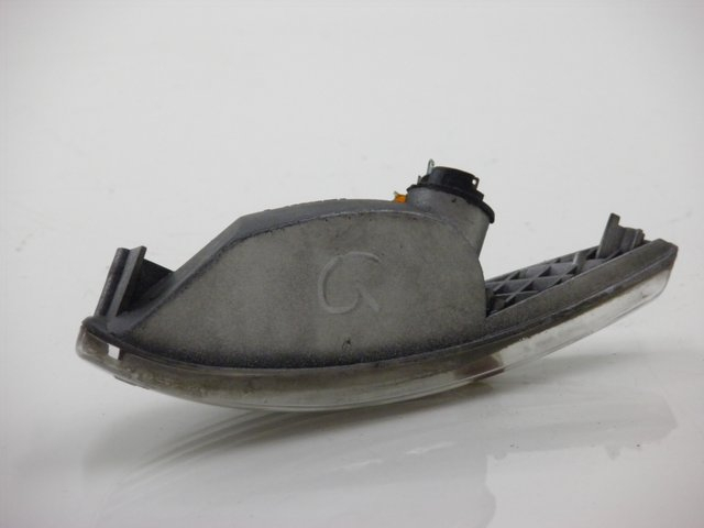 photo de REAR LEFT TURN SIGNAL PEUGEOT ELYSTAR 125 (2002 - 2007)