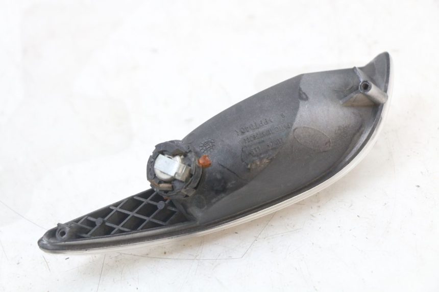 photo de LEFT REAR TURN SIGNAL PEUGEOT ELYSTAR 50 (2002 - 2014)