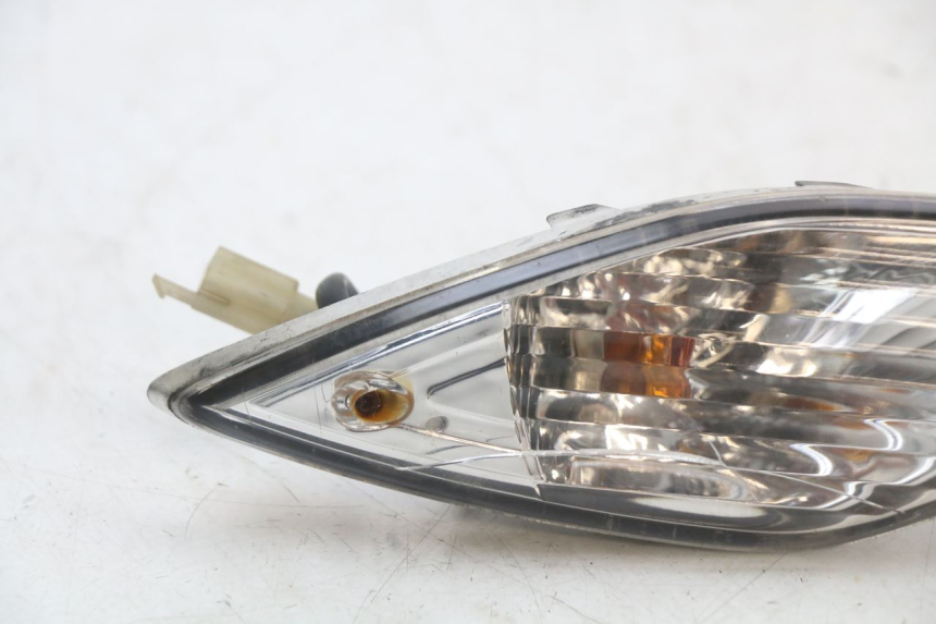 photo de REAR LEFT TURN SIGNAL SYM FIDDLE 3 III 50 (2014 - 2017)