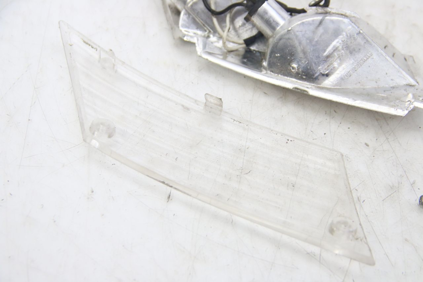 photo de LEFT REAR TURN SIGNAL PIAGGIO ZIP 4T 50 (2018 - 2020)