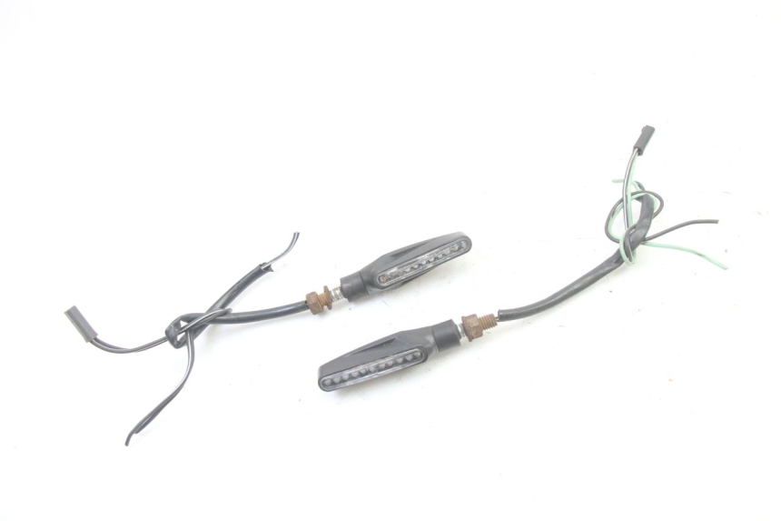 photo de REAR TURN SIGNAL SUZUKI GSR 750 (2011 - 2017)