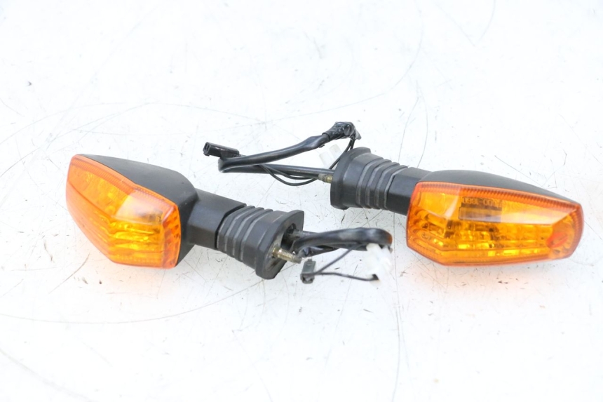 photo de REAR TURN SIGNAL SUZUKI GSXR GSX-R 1000 (2003 - 2004) - Main view