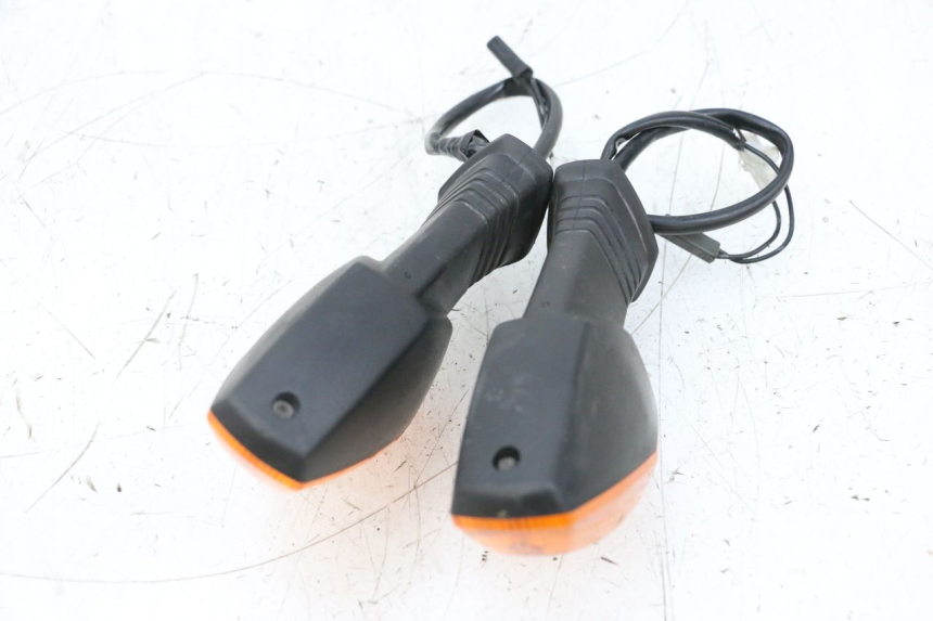 photo de REAR TURN SIGNAL SUZUKI GSXR GSX-R 1000 (2003 - 2004) - Product overview